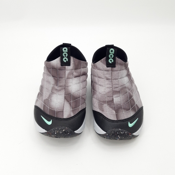 Nike | ACG Moc 3.5 SE Special Edition Pure Platinum Shoes in Black, Green Glow - Picture 2 of 8